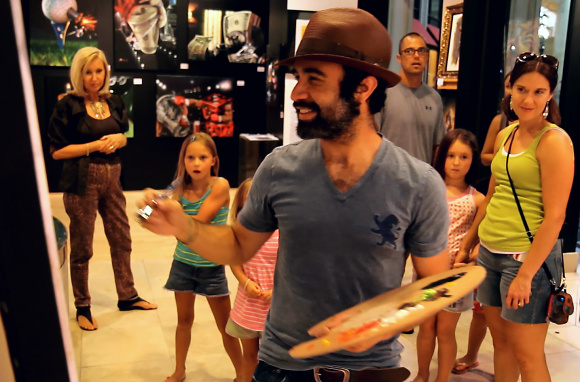 Jota Leal and fans